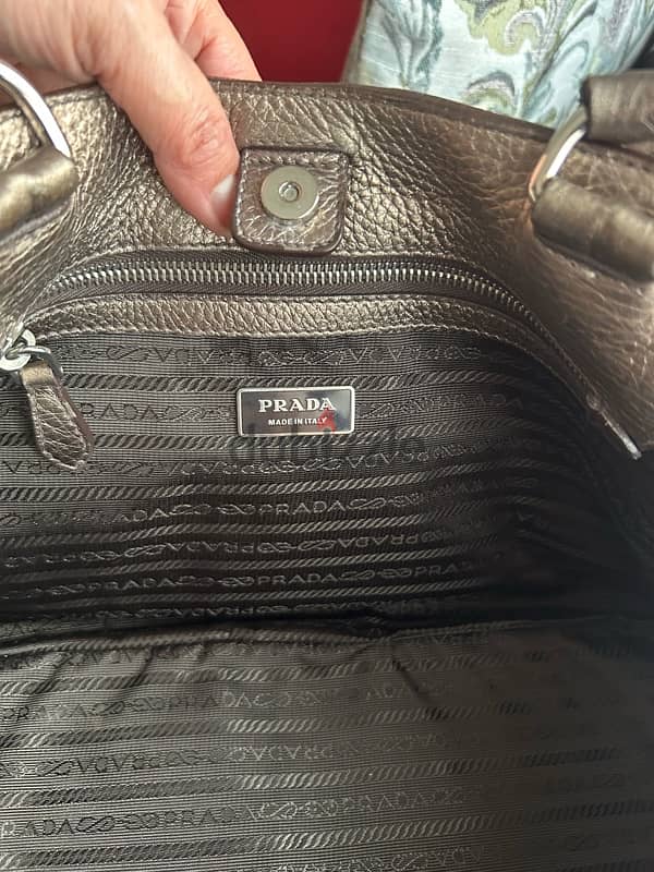 Authentic Prada Vitello tote bag 3