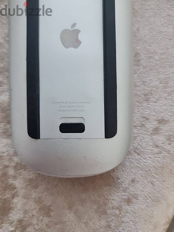 Apple majic keyboard & mouse 4