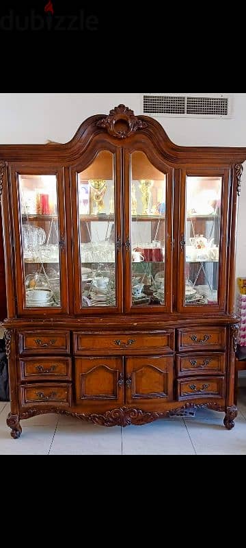 display cabinet with lights