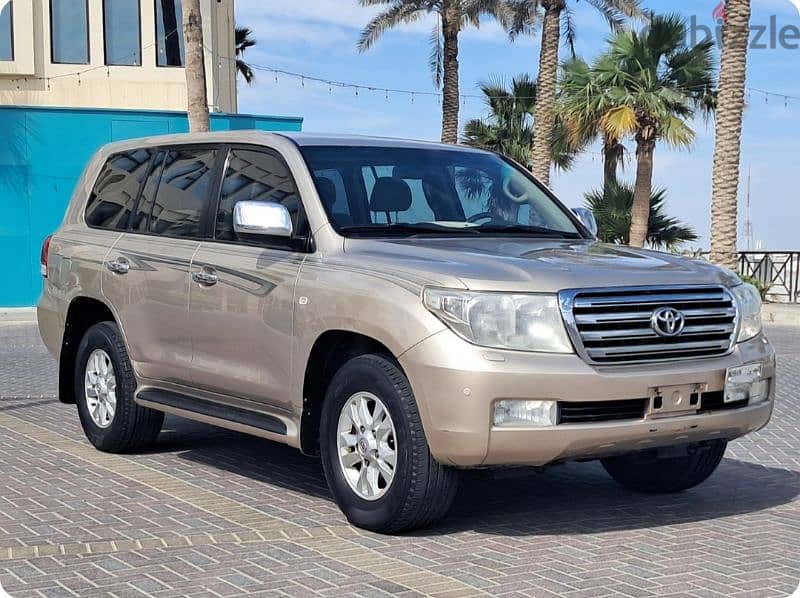 Toyota Land Cruiser 2010 1