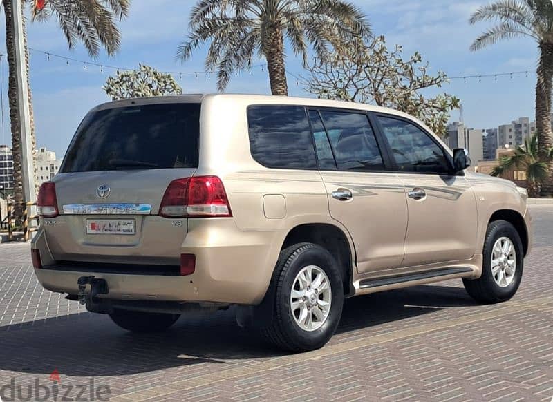 Toyota Land Cruiser 2010 3