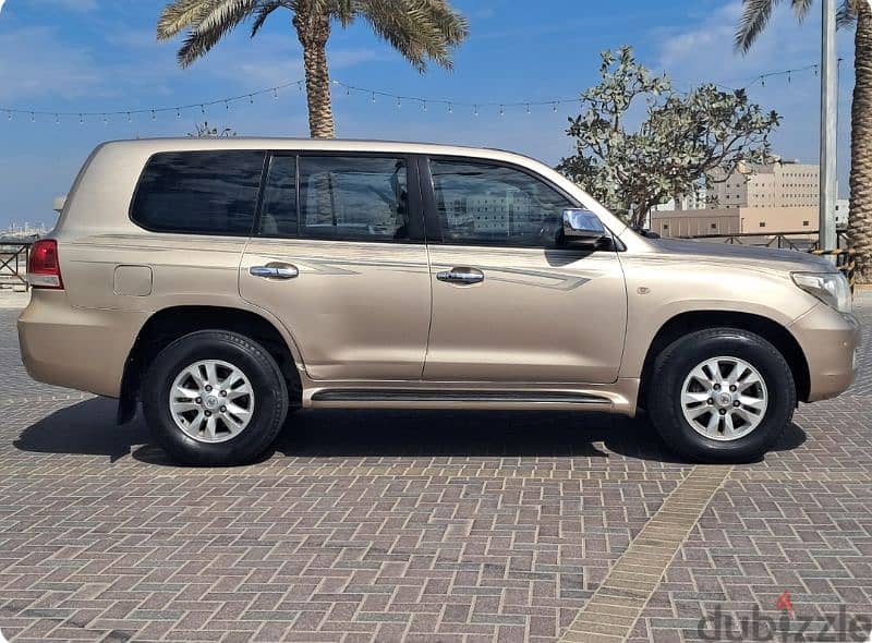 Toyota Land Cruiser 2010 4