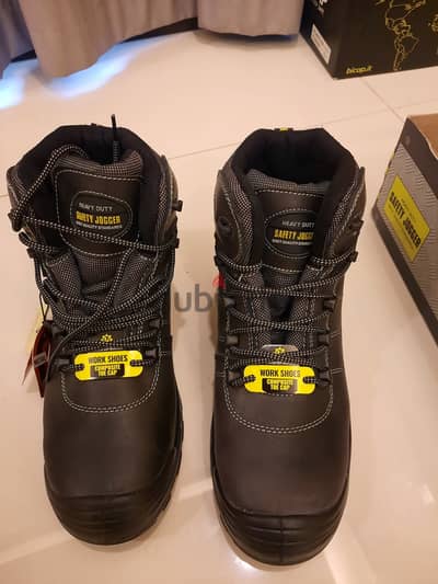 Heavy Duty Safety shoes