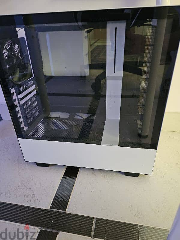 NZXT CASE USED LIKE NEW GOOD CONDITION 0