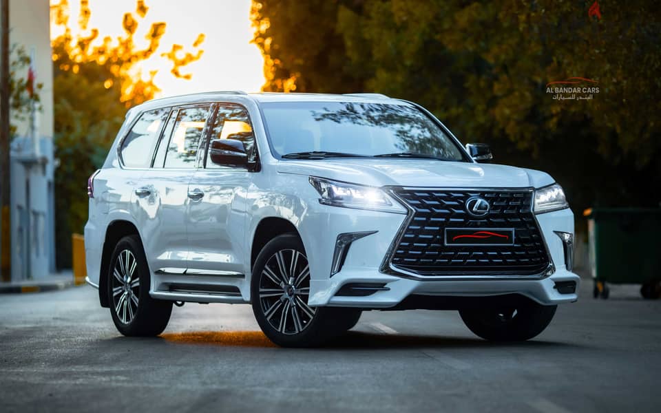 LEXUS LX570 | ZERO ACCIDENT | SINGLE OWNER | WHITE | 2016 1