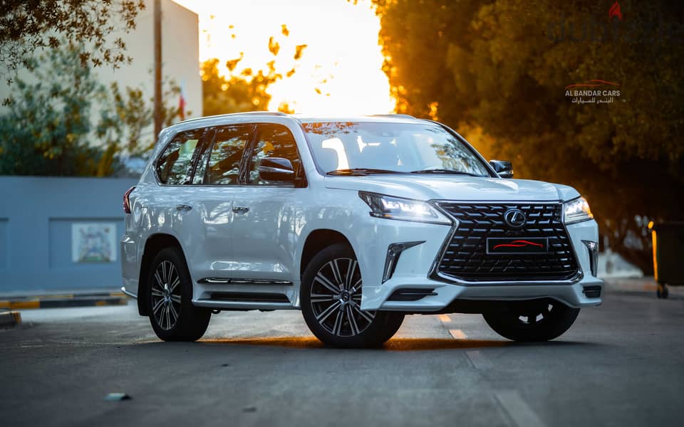 LEXUS LX570 | ZERO ACCIDENT | SINGLE OWNER | WHITE | 2016 2