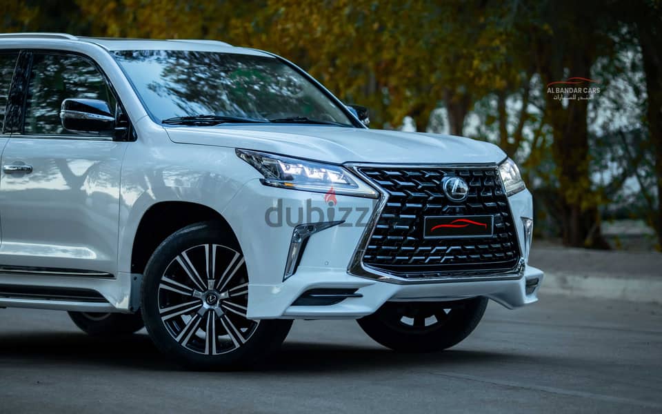 LEXUS LX570 | ZERO ACCIDENT | SINGLE OWNER | WHITE | 2016 11