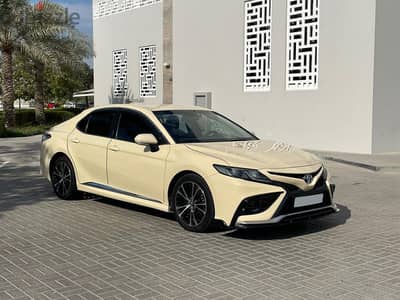 2020 model Toyota Camry Hybrid