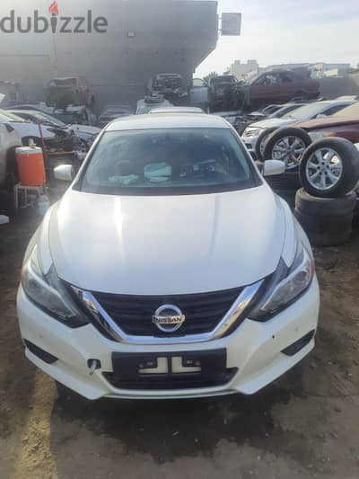 لبيع قطع غيار NISSAN ALTIMA 2017