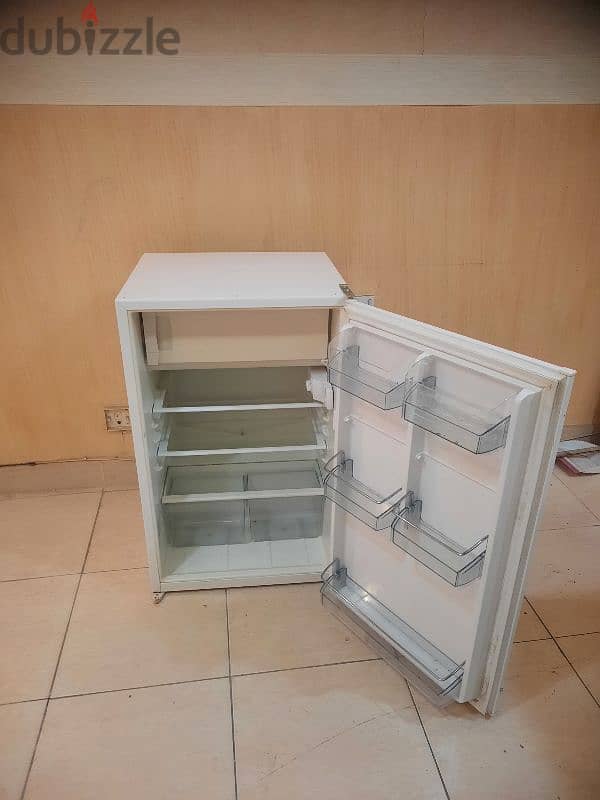 small fridge for Sall Sam new little use 1