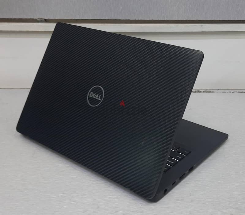 DELL Core i7 8th Generation Touch Laptop 32GB RAM 16GB Graphics shared 8