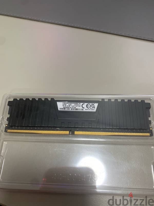 Corsair 8GB DDR4 RAM 2400MHz 1