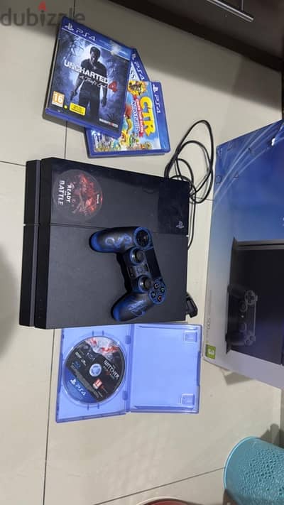 PS4 (urgent sale) 4 games and 1 controller