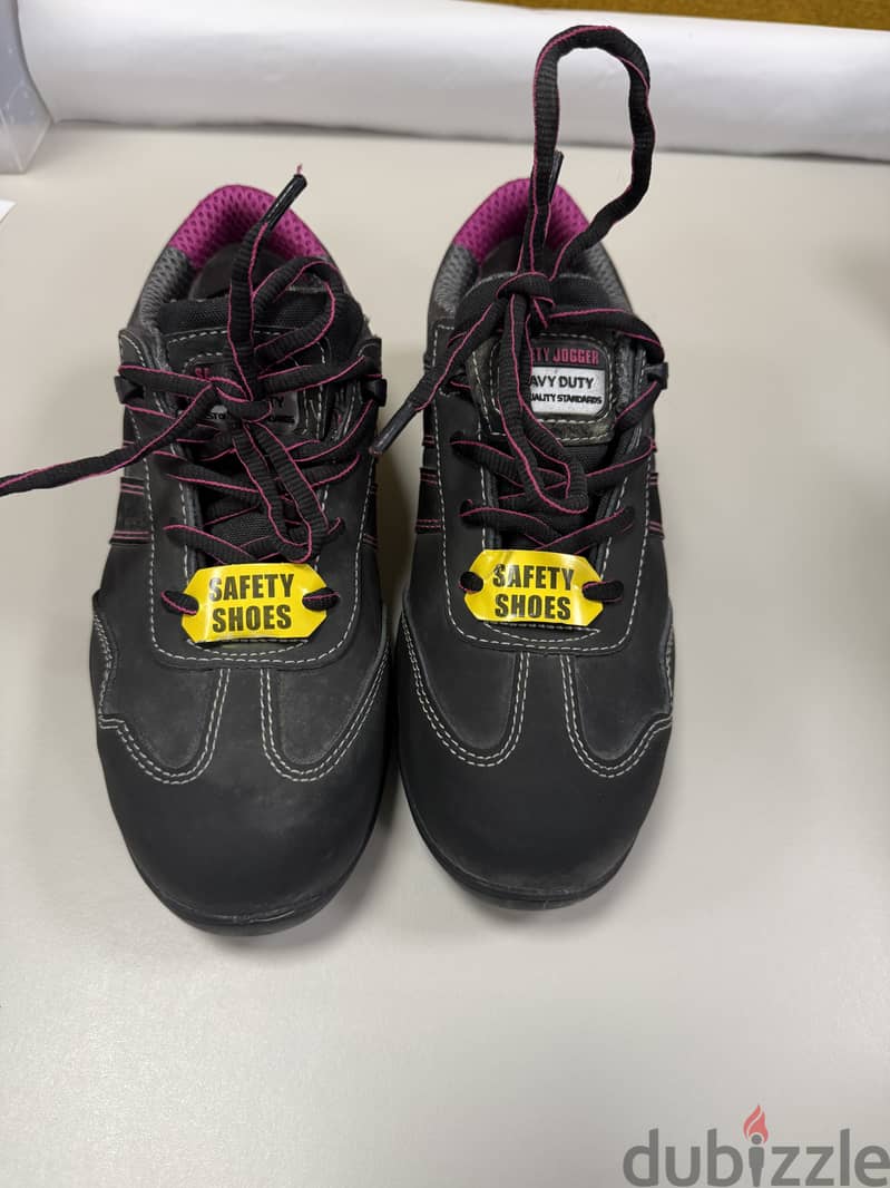 Women Safety shoes 1