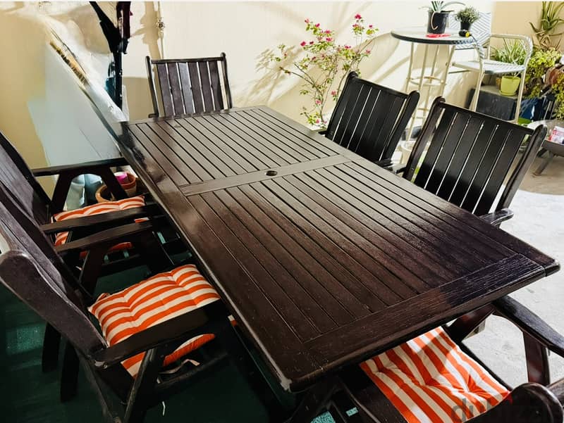 High Quality Full Garden Table Wood set with New Umbrella & cushions 1