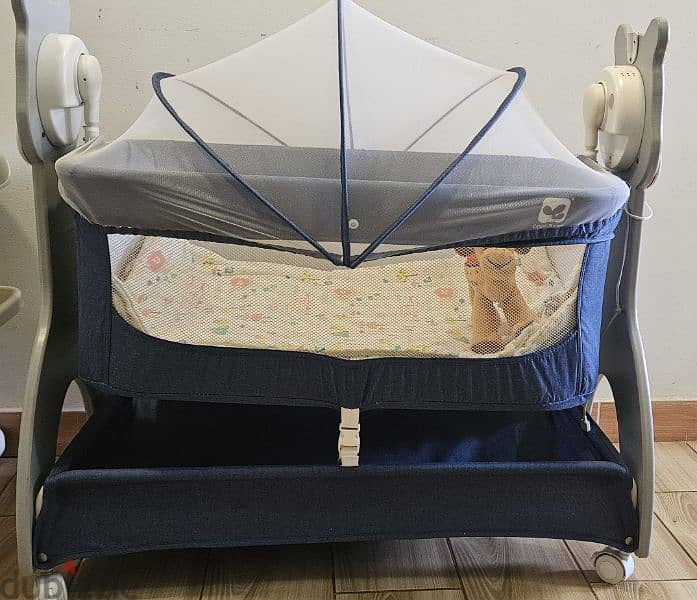 Baby Cot with remote control Swing and Music 0