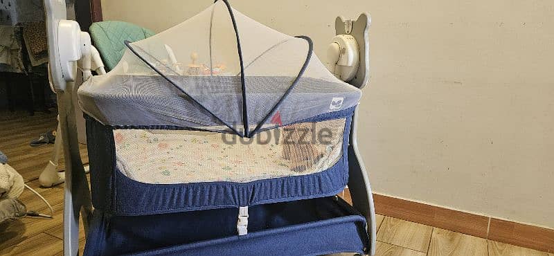 Baby Cot with remote control Swing and Music 2