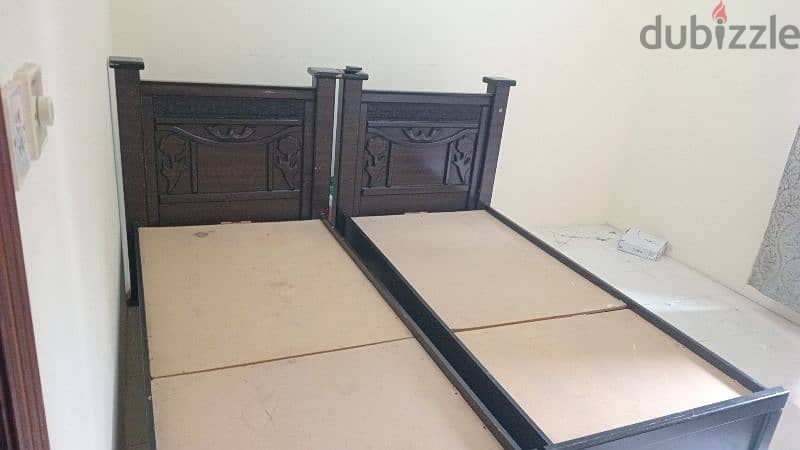 singl bed same same tow for sale 5