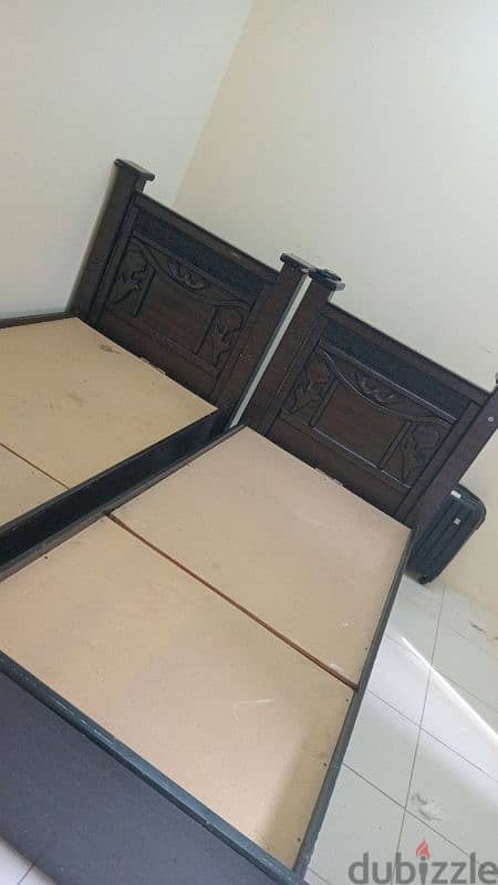 singl bed same same tow for sale 6