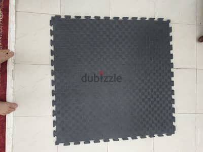 5 BD only 4 pieces gym mats