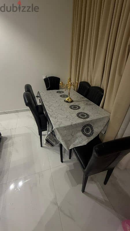 6 seater Black dining 4