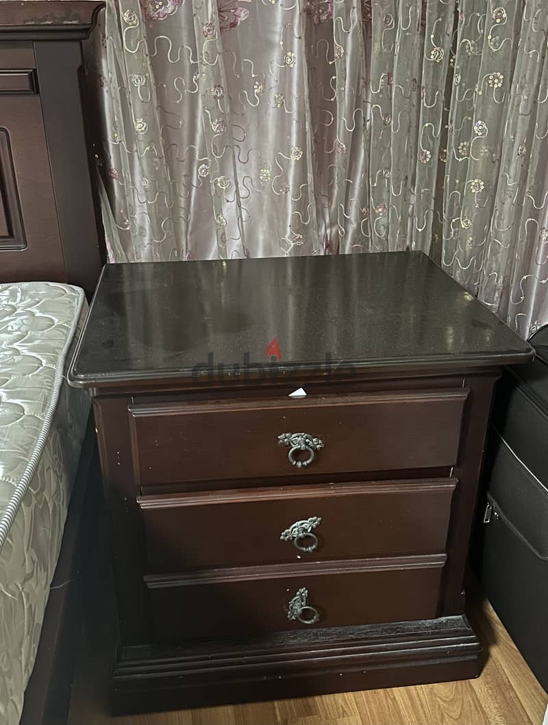 Bedroom furniture for sale 3