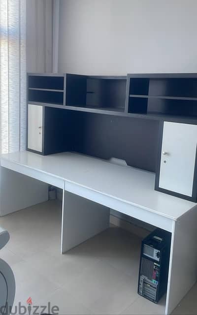 Double Desks Unit