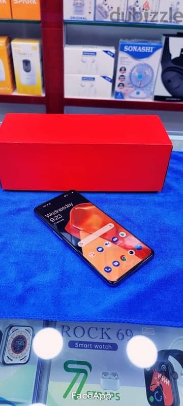 oneplus s9 5G. . 12+8=20 GB256 GB and box come my shop 38303474 2