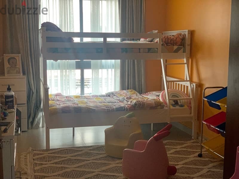 kids double bed barley used (in perfect condition) 2