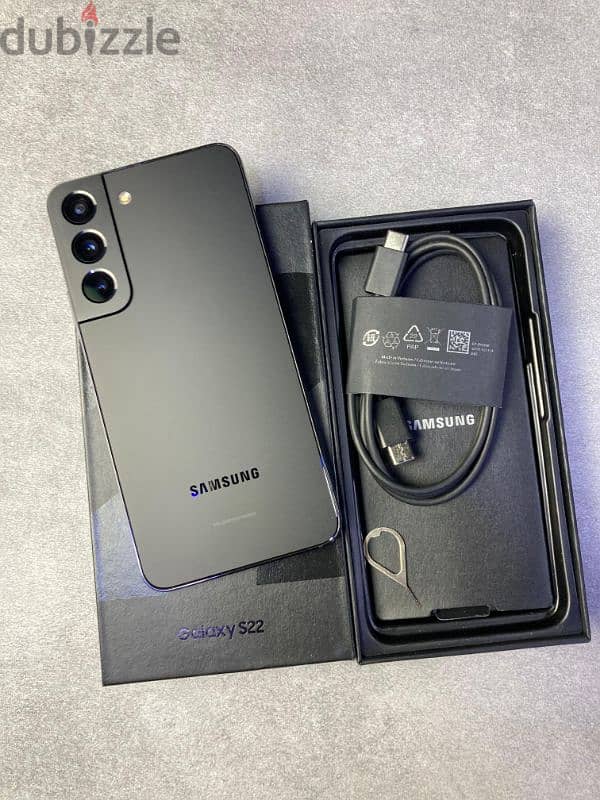 Samsung s22 5G 128gb 120fps phone, for exchange 0