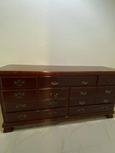 King-size bed, chester / dressing table