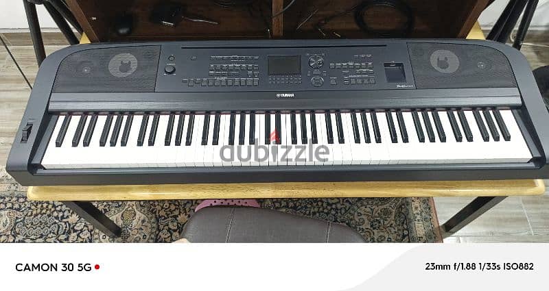 Yamaha DGX 670 Keyboard 0