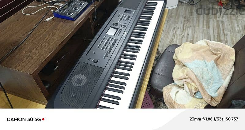 Yamaha DGX 670 Keyboard 1