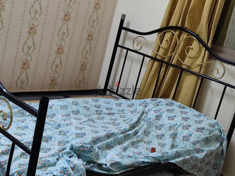 Iron Rod Bed With Mattress for Sell 1