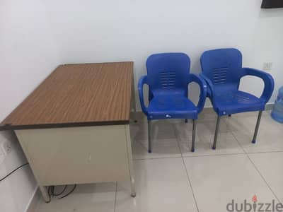 table with 2 chair