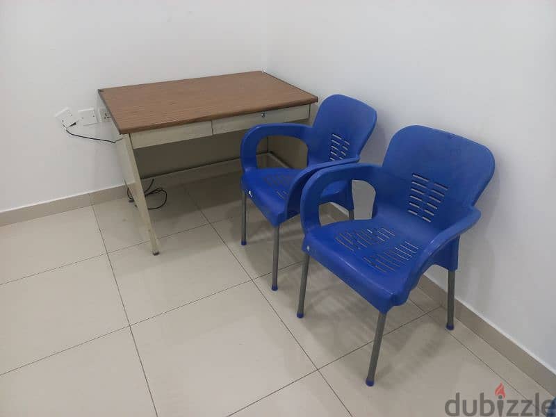 table with 2 chair 1