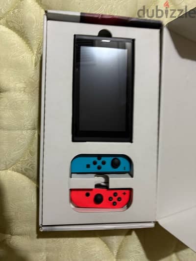 Nintendo switch good condition with box and accessories