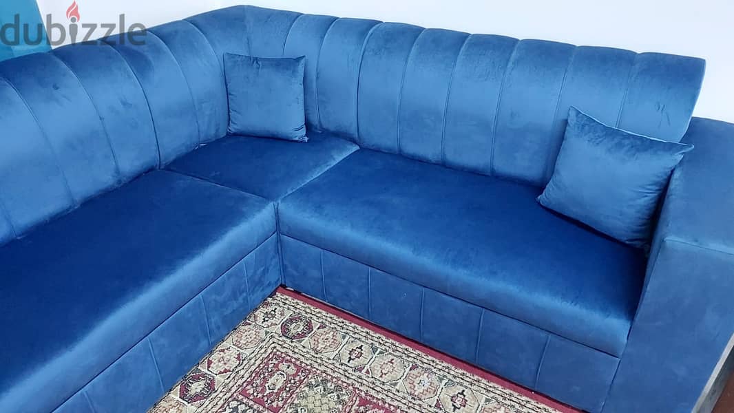 Urgent: Sofa (New) used only 1 week جلسة جديدة استخدام اسبوع واحد فقط 3