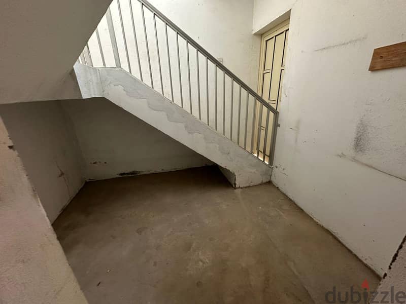 للبيع فيلا في البسيتين . . . For sale villa in Busaiteen 5