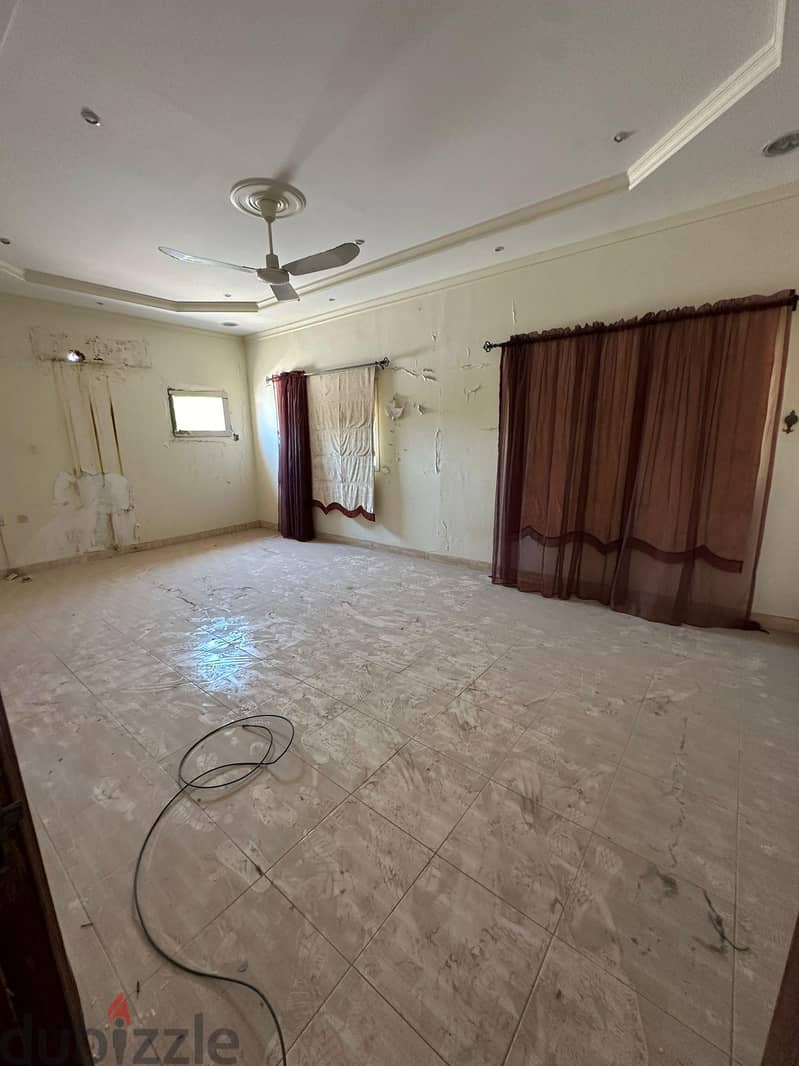 للبيع فيلا في البسيتين . . . For sale villa in Busaiteen 7