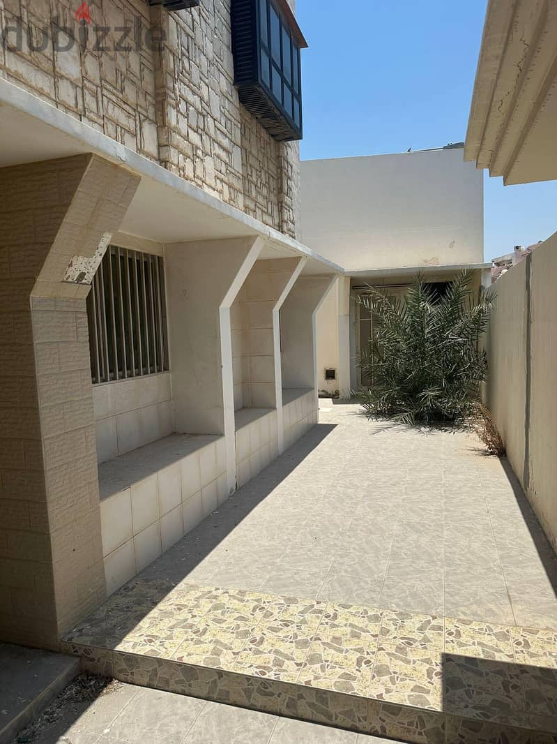 للبيع فيلا في البسيتين . . . For sale villa in Busaiteen 16