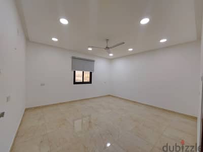 For rent a very large apartment in Aali. . . للإيجار شقة كبيرة جدآ في عال