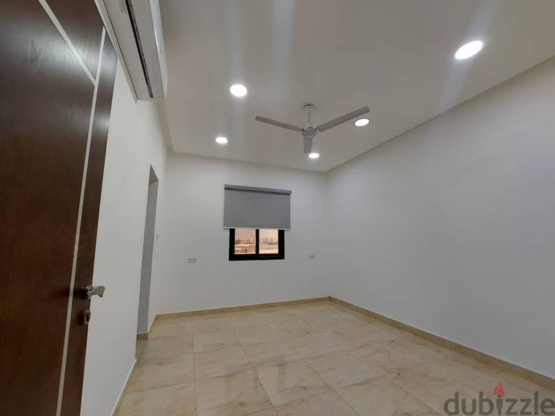 For rent a very large apartment in Aali. . . للإيجار شقة كبيرة جدآ في عال 4