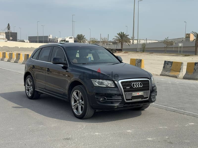 Audi Q5 2010 Black 0