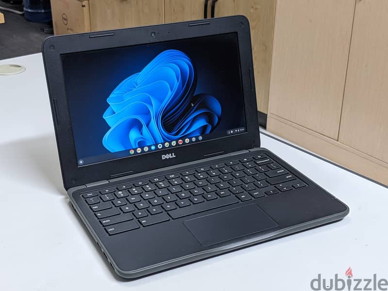 DELL 4GB Ram 32GB Memory Chromebook (Same as New Condition) Very Good 3