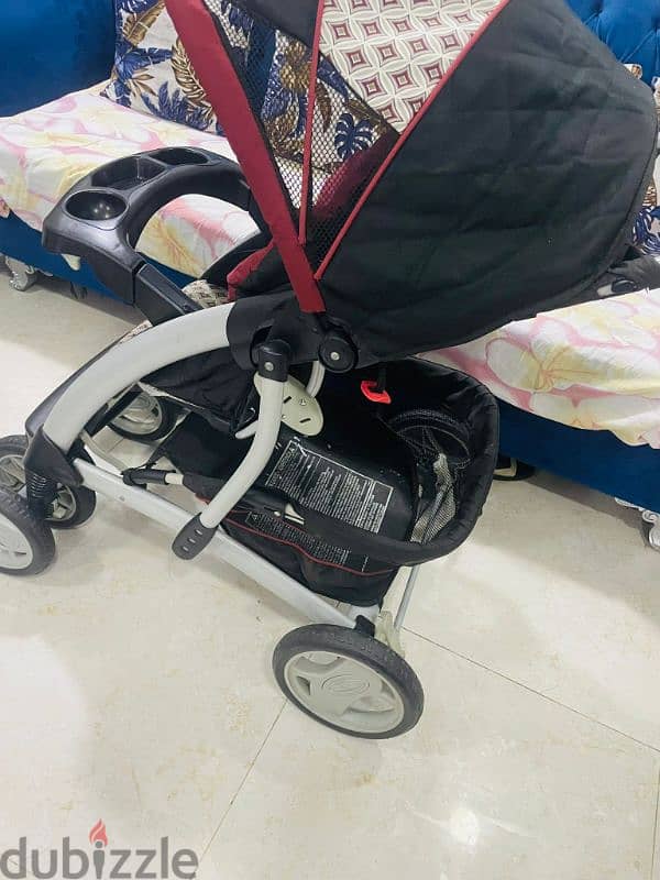 For sale, a baby stroller, a Jorico brand, in very good condition. 4