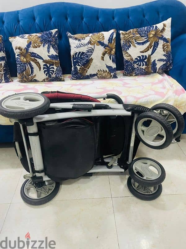 For sale, a baby stroller, a Jorico brand, in very good condition. 8