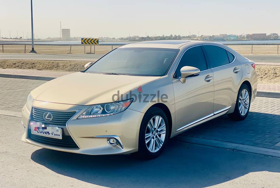 Lexus ES 350 2015 Model (fully agent maintained ) for sale 4