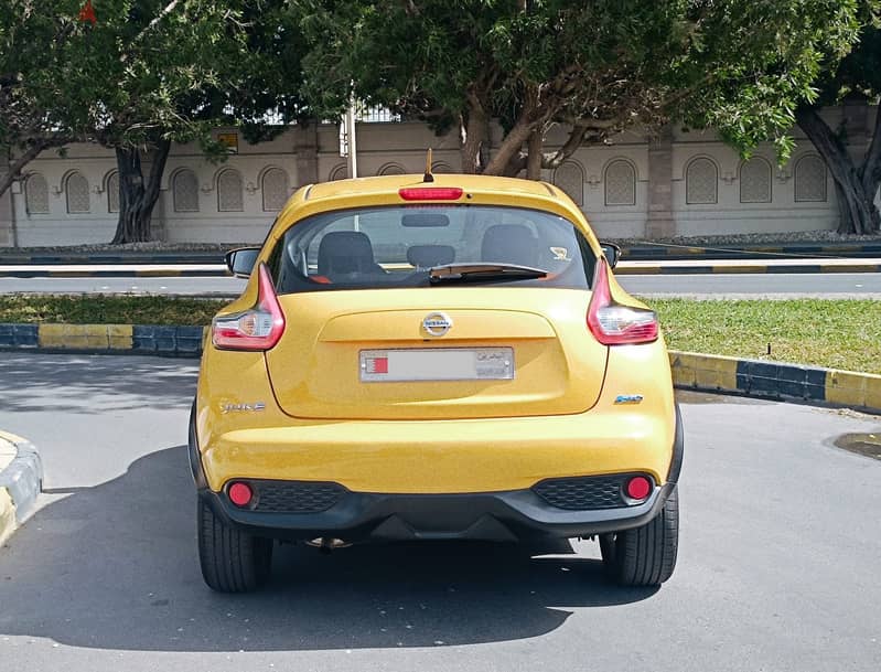 Nissan Juke 2015--single owner low kilometers 1