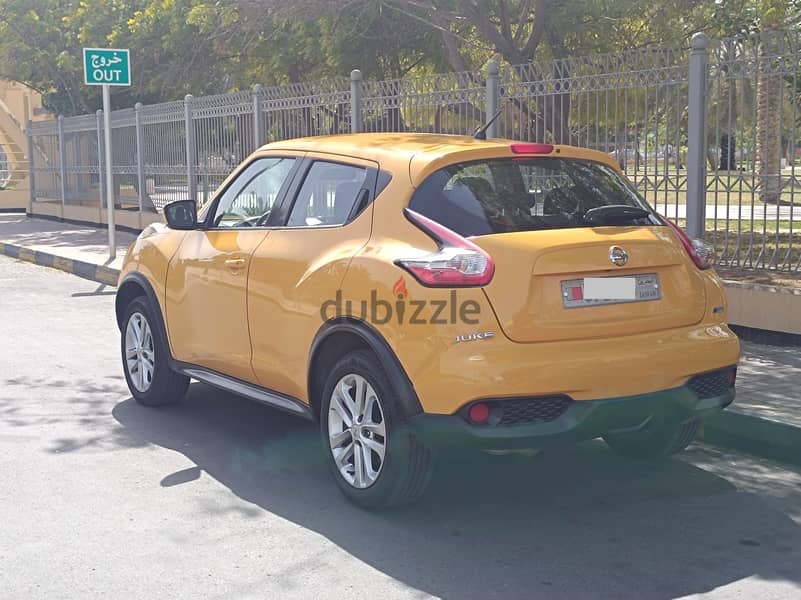 Nissan Juke 2015--single owner low kilometers 4